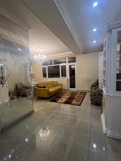 Satılır yeni tikili 2 otaqlı 87 m²,  İnşaatçılar m.-3