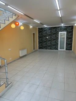 İcarə obyekt 200 m², Saray q.-2