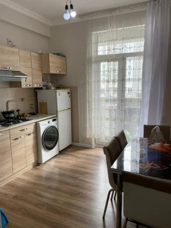 Satılır yeni tikili 3 otaqlı 85 m², İnşaatçılar m.-4