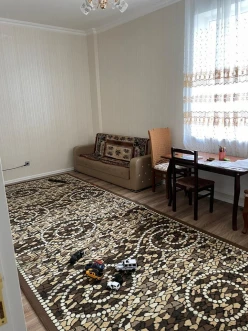 Satılır yeni tikili 3 otaqlı 85 m², İnşaatçılar m.