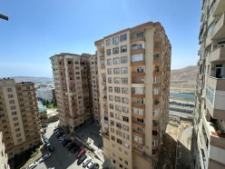 Satılır yeni tikili 2 otaqlı 56 m², İnşaatçılar m.-15