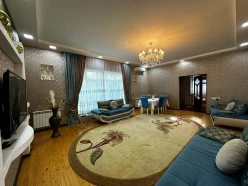 Satılır ev/villa 5 otaqlı 280 m², Qaraçuxur q.-2