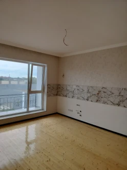 Satılır ev/villa 3 otaqlı 144 m², Binə q.-22