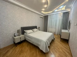 Satılır yeni tikili 2 otaqlı 100 m², İnşaatçılar m.-10