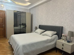 Satılır yeni tikili 2 otaqlı 100 m², İnşaatçılar m.-14