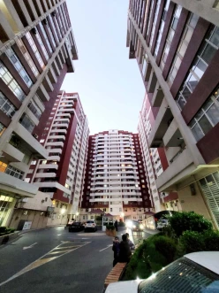 Satılır yeni tikili 3 otaqlı 150 m², Qara Qarayev m.-14 Satılır yeni tikili 3 otaqlı 150 m², Qara Qarayev m.-14