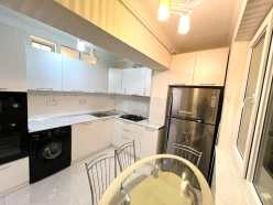 İcarə köhnə tikili 3 otaqlı 70 m²,  İnşaatçılar m.