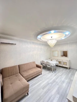 İcarə köhnə tikili 3 otaqlı 70 m²,  İnşaatçılar m.-12