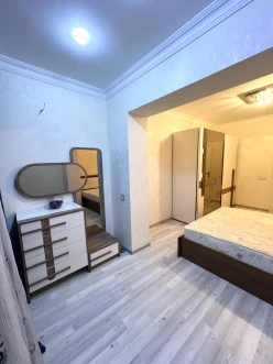 İcarə köhnə tikili 3 otaqlı 70 m²,  İnşaatçılar m.-4