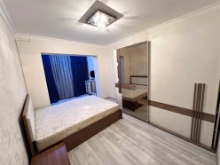 İcarə köhnə tikili 3 otaqlı 70 m²,  İnşaatçılar m.-7