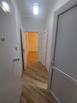 Satılır köhnə tikili 2 otaqlı 50 m², Azadlıq prospekti m.-11