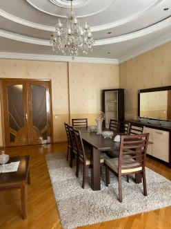 Satılır yeni tikili 3 otaqlı 165 m²,  Nərimanov-5