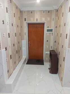Satılır köhnə tikili 2 otaqlı 62 m²,  Əhmədli m.