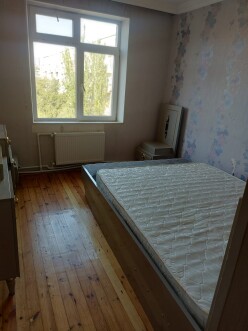 Satılır köhnə tikili 2 otaqlı 62 m²,  Əhmədli m.-7