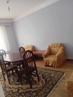 İcarə köhnə tikili 3 otaqlı 80 m²,  İnşaatçılar m.-3