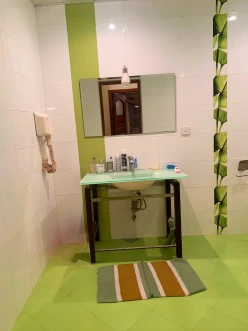 Satılır yeni tikili 4 otaqlı 180 m²,  Azadlıq prospekti m.-8