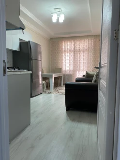 İcarə yeni tikili 2 otaqlı 70 m²,  İnşaatçılar m.-11