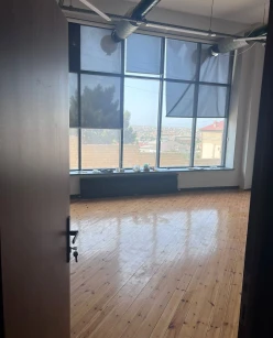 Satılır obyekt 217 m²,  Qara Qarayev m.-3