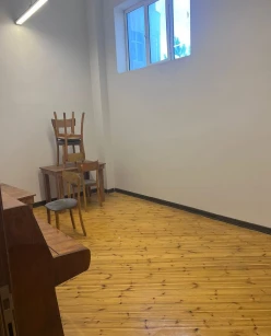 Satılır obyekt 217 m²,  Qara Qarayev m.-10