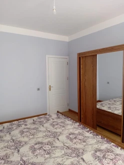 İcarə köhnə tikili 3 otaqlı 80 m²,  İnşaatçılar m.-2