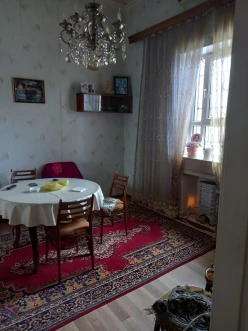 Satılır köhnə tikili 2 otaqlı 45 m², Yasamal r.-2