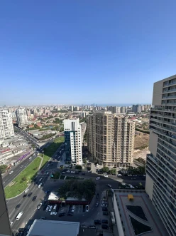 Satılır yeni tikili 3 otaqlı 145 m², İnşaatçılar m.-6