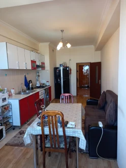 Satılır yeni tikili 2 otaqlı 140 m², İnşaatçılar m.-10