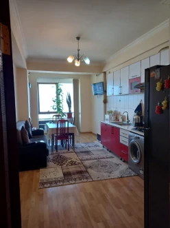 Satılır yeni tikili 2 otaqlı 140 m², İnşaatçılar m.-9