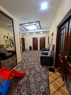 Satılır yeni tikili 3 otaqlı 116 m², İnşaatçılar m.-14