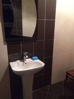 İcarə köhnə tikili 4 otaqlı 190 m², Azadlıq prospekti m.-10 İcarə köhnə tikili 4 otaqlı 190 m², Azadlıq prospekti m.-10