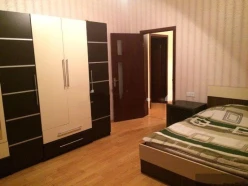 İcarə köhnə tikili 4 otaqlı 190 m², Azadlıq prospekti m.-4 İcarə köhnə tikili 4 otaqlı 190 m², Azadlıq prospekti m.-4