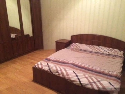 İcarə köhnə tikili 4 otaqlı 190 m², Azadlıq prospekti m.-5 İcarə köhnə tikili 4 otaqlı 190 m², Azadlıq prospekti m.-5