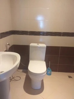 İcarə köhnə tikili 4 otaqlı 190 m², Azadlıq prospekti m.-15 İcarə köhnə tikili 4 otaqlı 190 m², Azadlıq prospekti m.-15