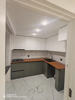 Satılır köhnə tikili 3 otaqlı 70 m²,  Elmlər Akademiyası m.-2
