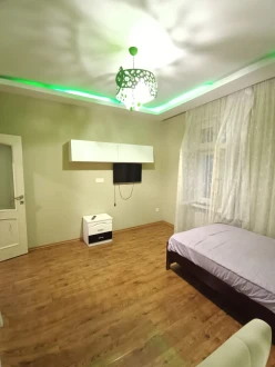 Satılır yeni tikili 3 otaqlı 100 m², 28 May m.-3 Satılır yeni tikili 3 otaqlı 100 m², 28 May m.-3