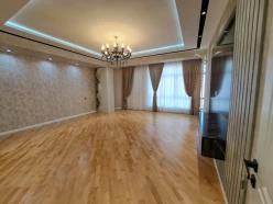 Satılır yeni tikili 3 otaqlı 138 m², Həzi Aslanov m.-5