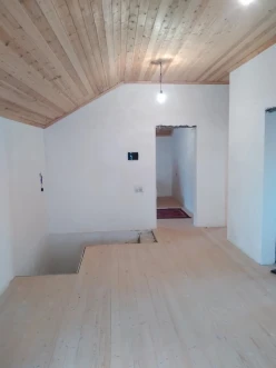 Satılır ev/villa 8 otaqlı 200 m², Qala q-11