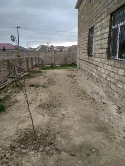 Satılır ev/villa 8 otaqlı 200 m², Qala q-4 Satılır ev/villa 8 otaqlı 200 m², Qala q-4