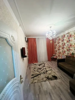 Satılır köhnə tikili 4 otaqlı 110 m², İnşaatçılar m.-7