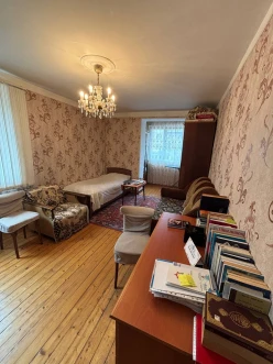 Satılır köhnə tikili 1 otaqlı 35 m²,  Elmlər Akademiyası m.-4