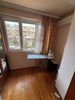 Satılır köhnə tikili 1 otaqlı 35 m²,  Elmlər Akademiyası m.-9