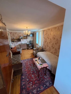 Satılır köhnə tikili 1 otaqlı 35 m²,  Elmlər Akademiyası m.-5