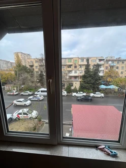 Satılır köhnə tikili 1 otaqlı 35 m²,  Elmlər Akademiyası m.-6