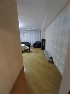 Satılır yeni tikili 3 otaqlı 145 m², İnşaatçılar m.-4