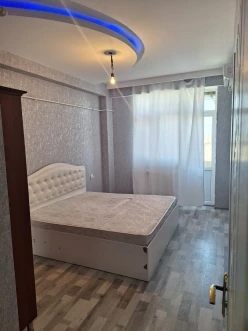 Satılır yeni tikili 2 otaqlı 68 m², İnşaatçılar m.-17