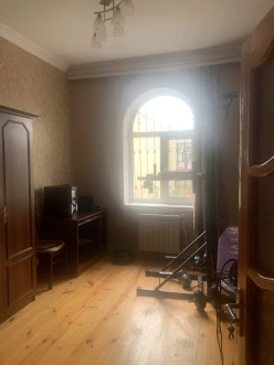 Satılır ev/villa 4 otaqlı 140 m², Azadlıq prospekti m.-16