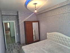 Satılır yeni tikili 2 otaqlı 68 m², İnşaatçılar m.-16