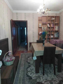 Satılır köhnə tikili 3 otaqlı 100 m², Azadlıq prospekti m.-18