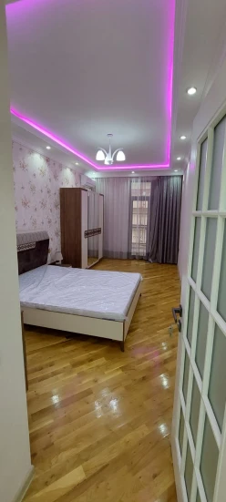 Satılır yeni tikili 2 otaqlı 67 m², Neftçilər m.-18