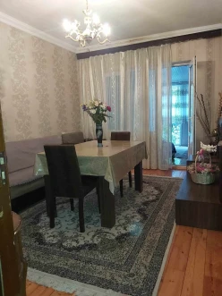 Satılır köhnə tikili 3 otaqlı 100 m², Azadlıq prospekti m.-10